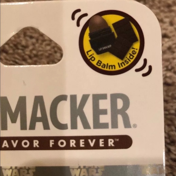 Darth Vader Star Wars Tsum Tsum Lip Smacker NEW! - Picture 4 of 8